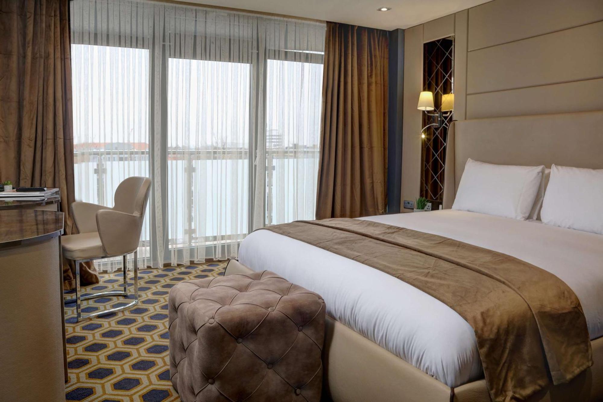 Putney Hotel; BW Signature Collection London Bagian luar foto